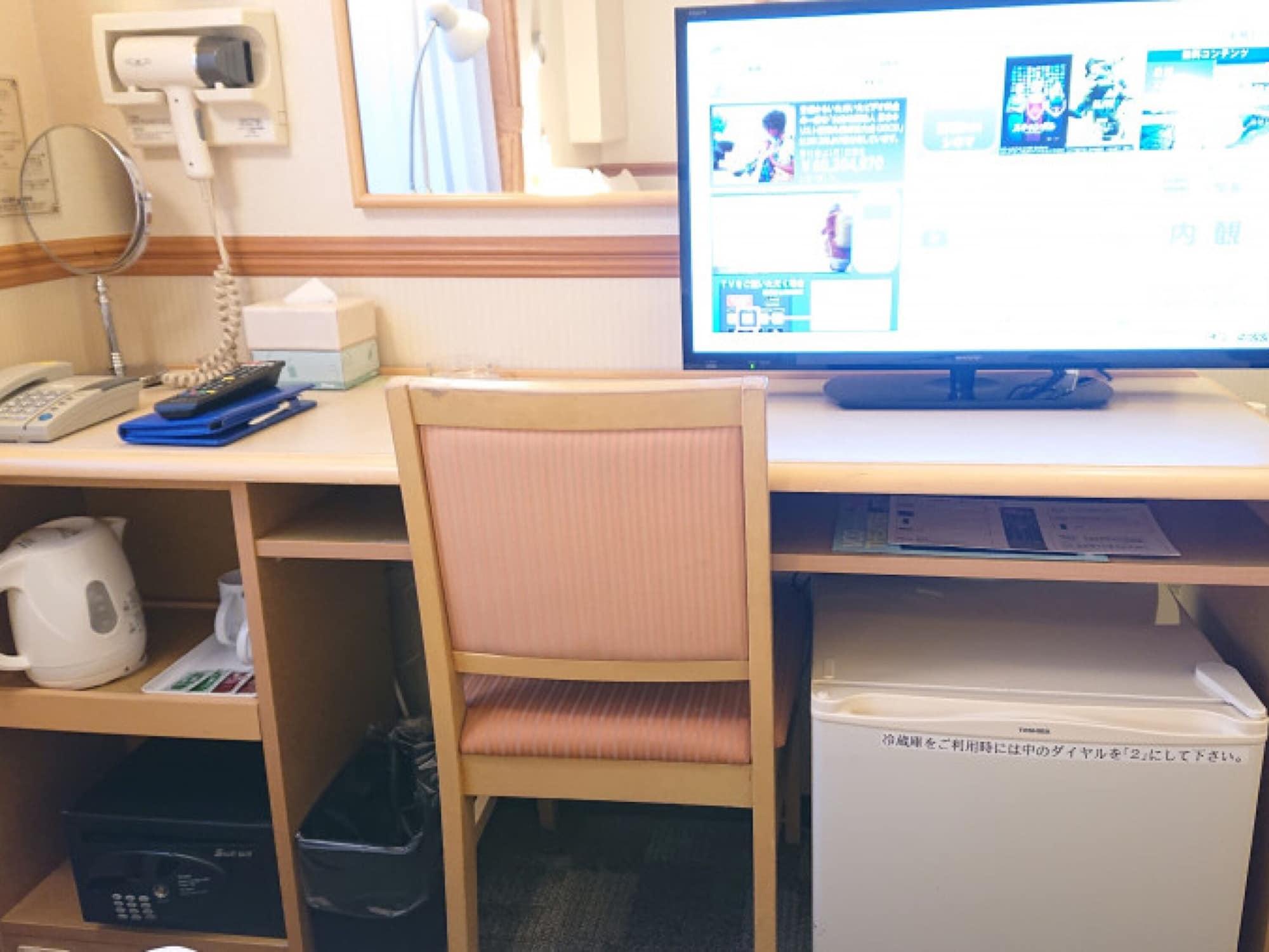 Toyoko Inn Tokyo Eki Shin Ohashi Mae Eksteriør bilde